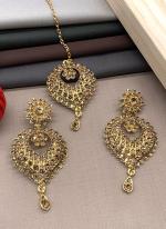 Golden Stone Studded Shining Earrings With Maang Tikka